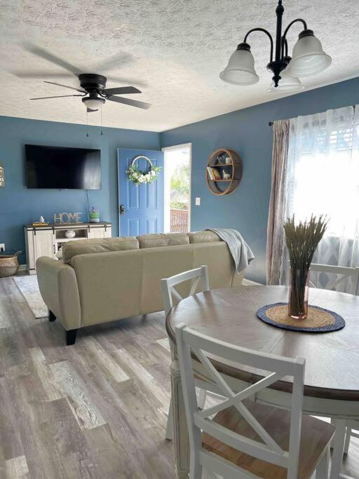 Charming House In Sevierville Family Friendly Quiet Location Close To Wilderness エクステリア 写真