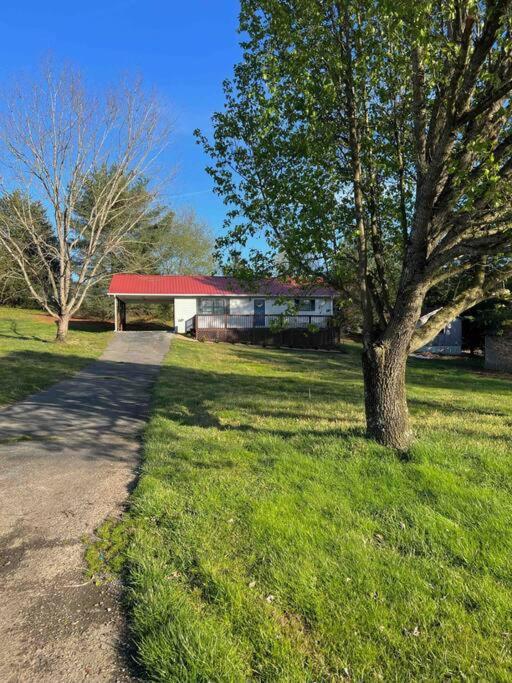 Charming House In Sevierville Family Friendly Quiet Location Close To Wilderness エクステリア 写真