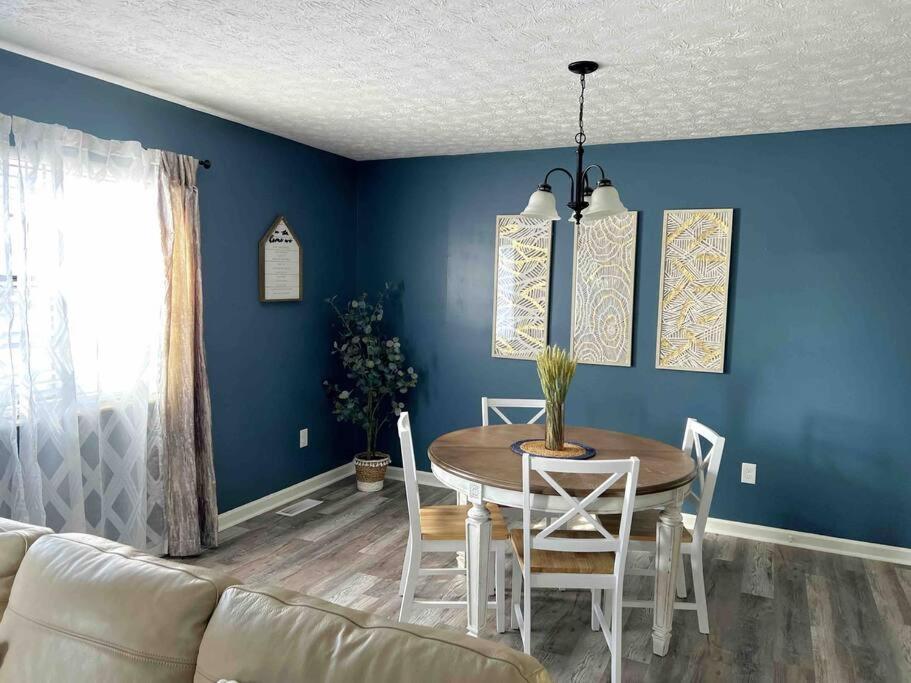 Charming House In Sevierville Family Friendly Quiet Location Close To Wilderness エクステリア 写真