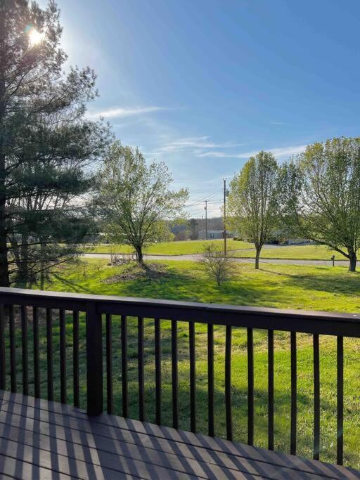 Charming House In Sevierville Family Friendly Quiet Location Close To Wilderness エクステリア 写真