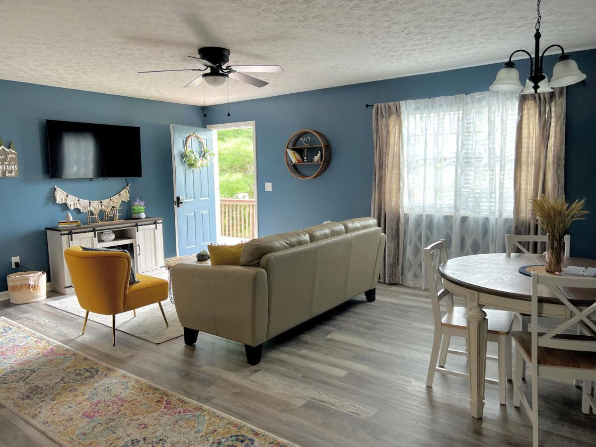 Charming House In Sevierville Family Friendly Quiet Location Close To Wilderness エクステリア 写真
